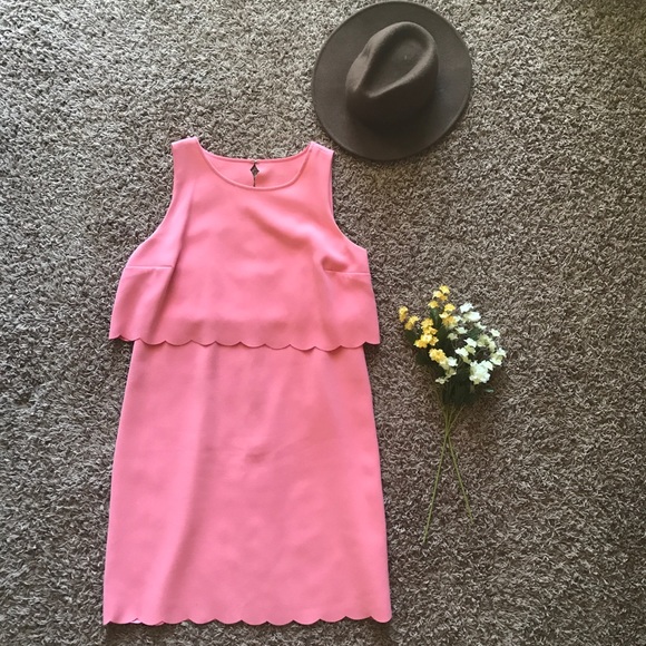 Ann Taylor Dresses & Skirts - Ann Taylor Scalloped Tier Shift Dress